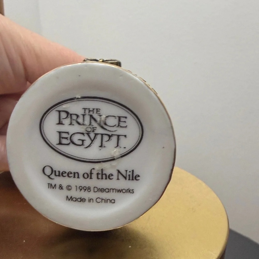 The Prince of Egypt Commemorative Figural
Trinket Box - Picture 3 of 9